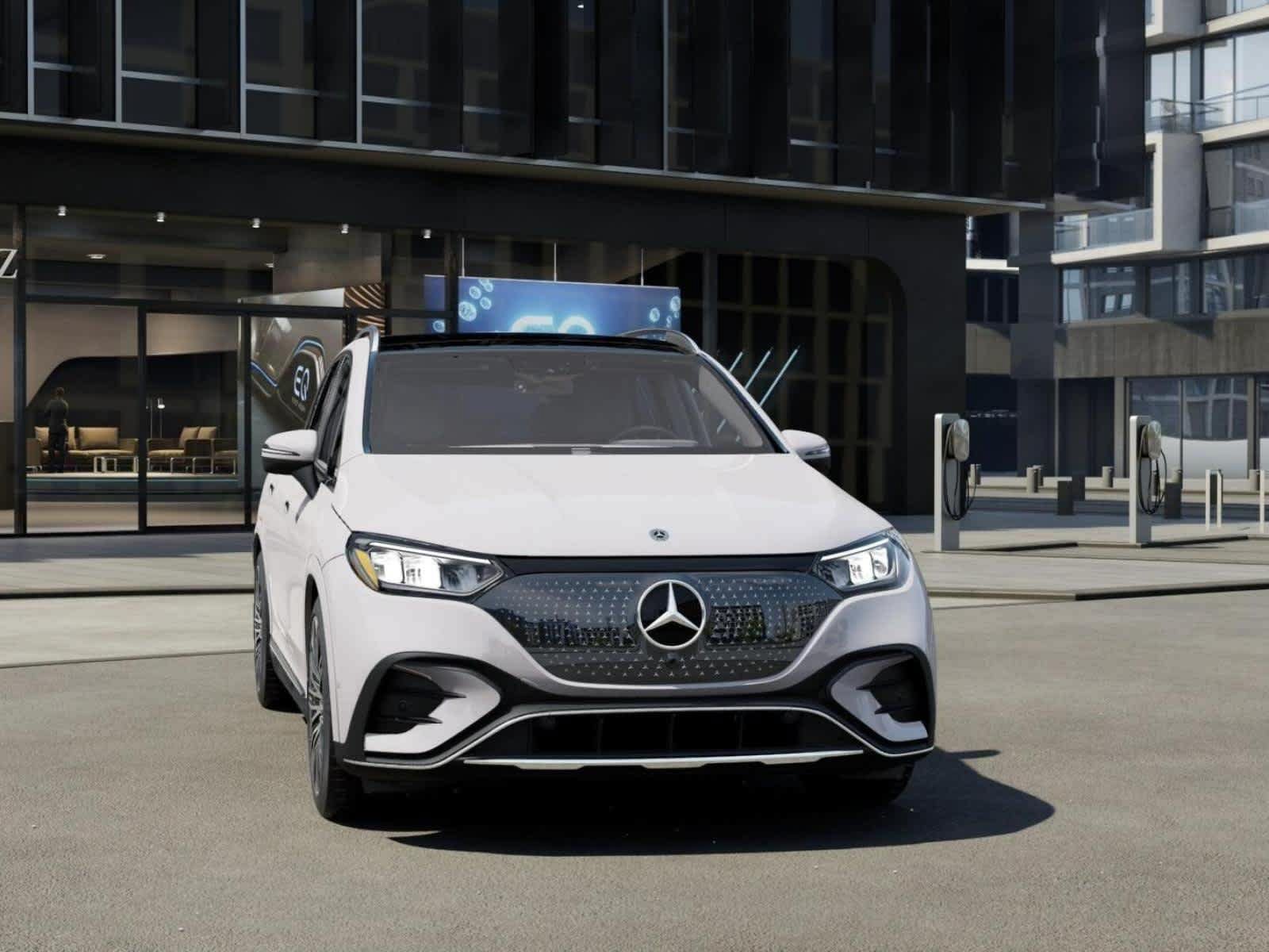 New 2027 Mercedes-Benz EQE 320+ SUV image 8