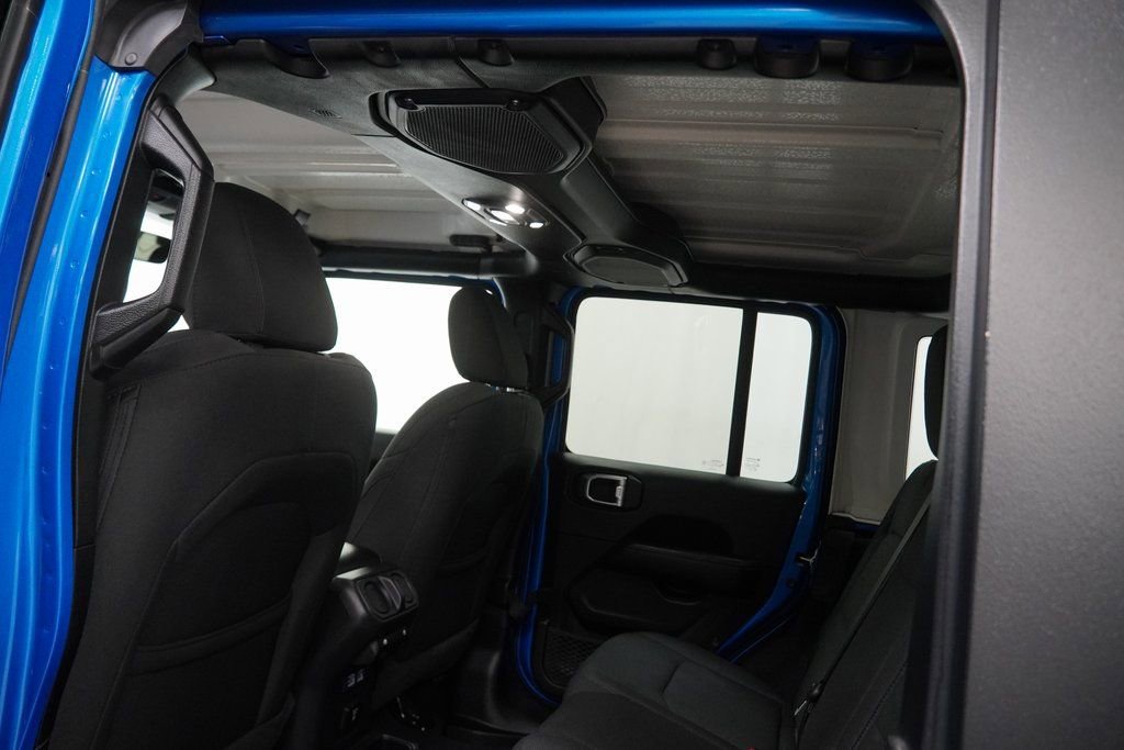 Certified 2022 Jeep Wrangler Unlimited Sahara w/ Cold Weather Group image 23