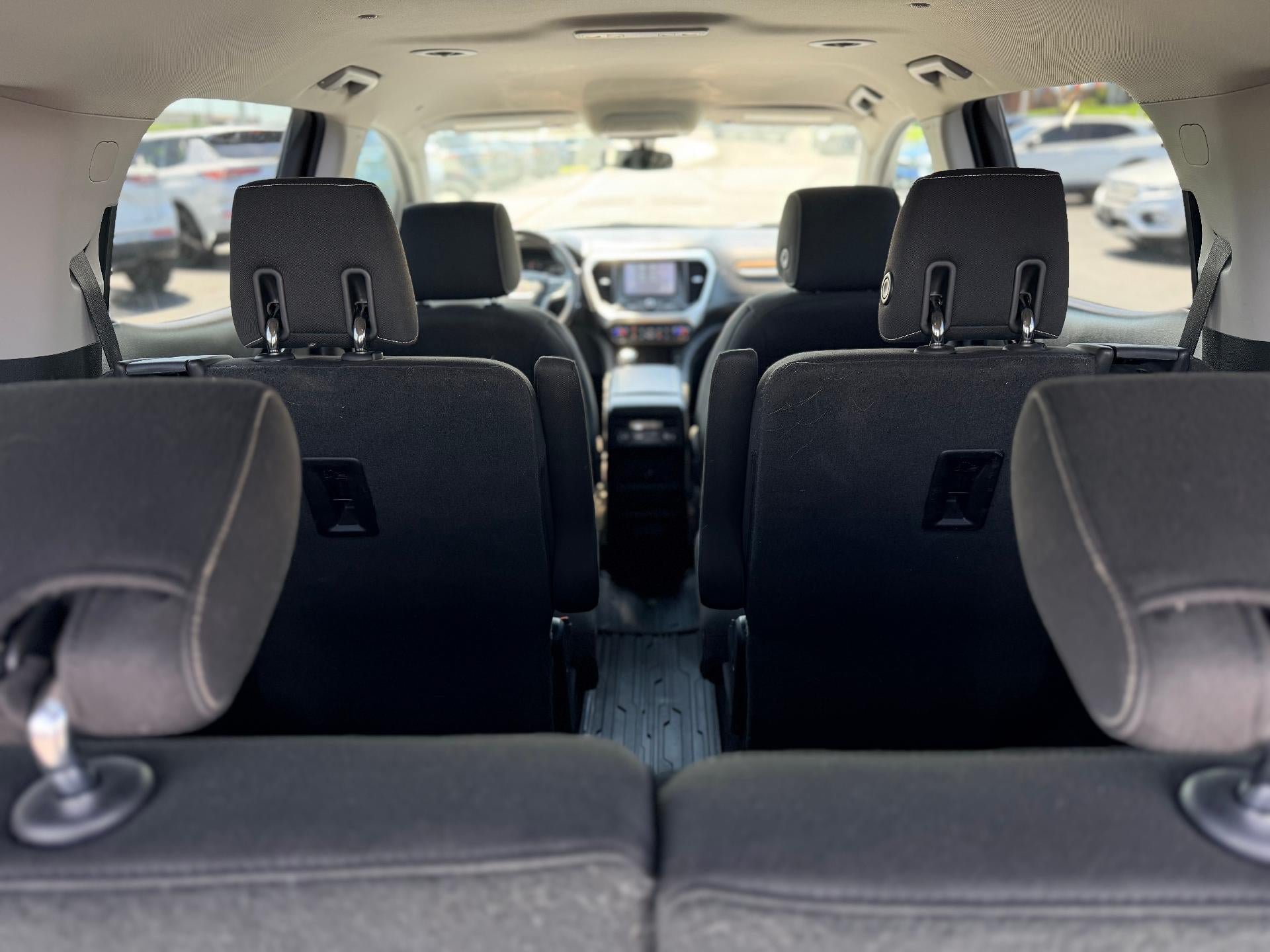 Used 2019 GMC Acadia SLE FWD image 9