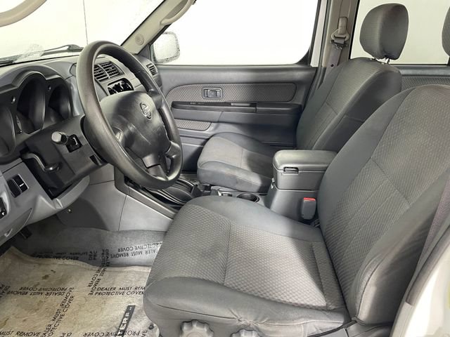 Used 2004 Nissan Xterra XE image 2