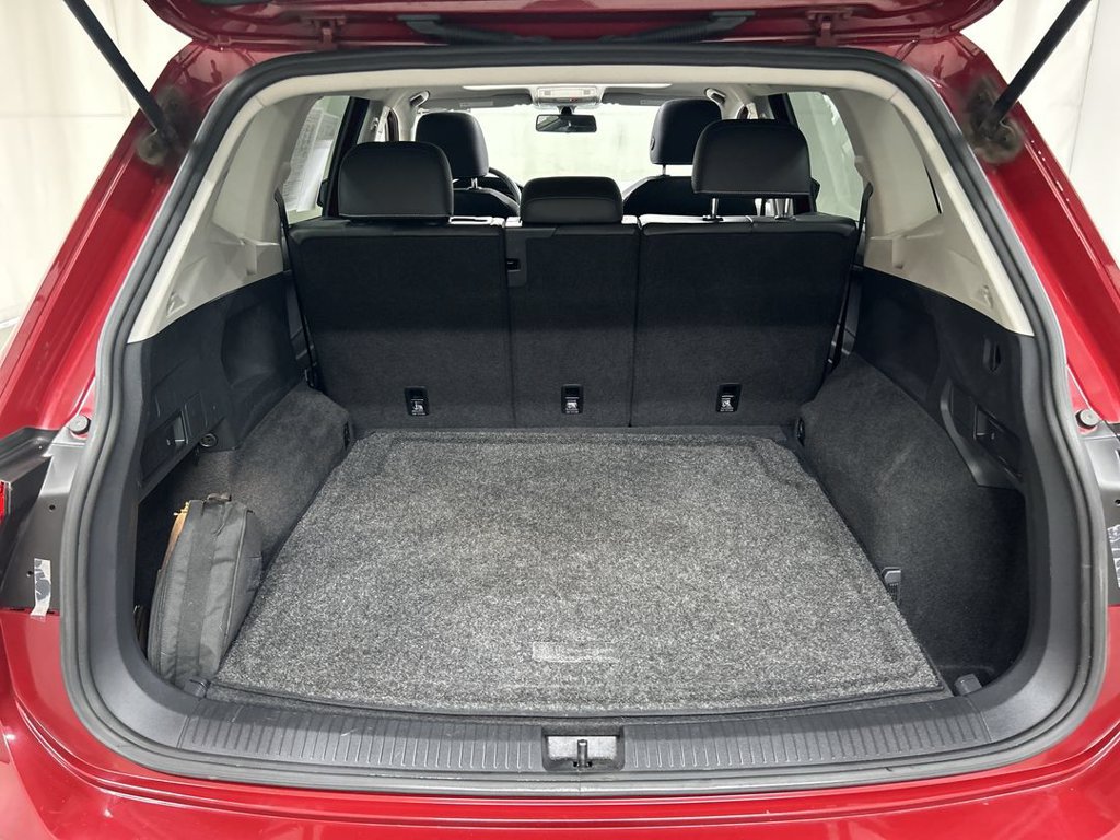 Used 2021 Volkswagen Tiguan SE w/ Panoramic Sunroof Package AWD/4WD image 22
