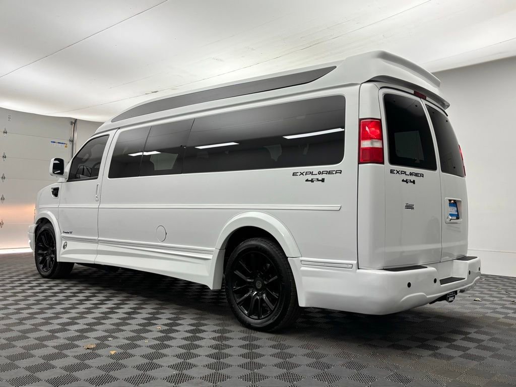 Used 2020 Chevrolet Express 2500 Extended w/ Enhanced Convenience Package image 11