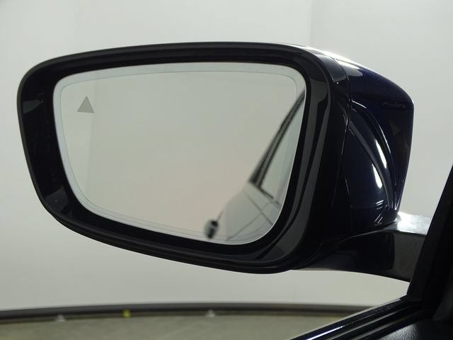 Used 2023 BMW 330i xDrive Sedan w/ M Sport Package AWD/4WD image 45