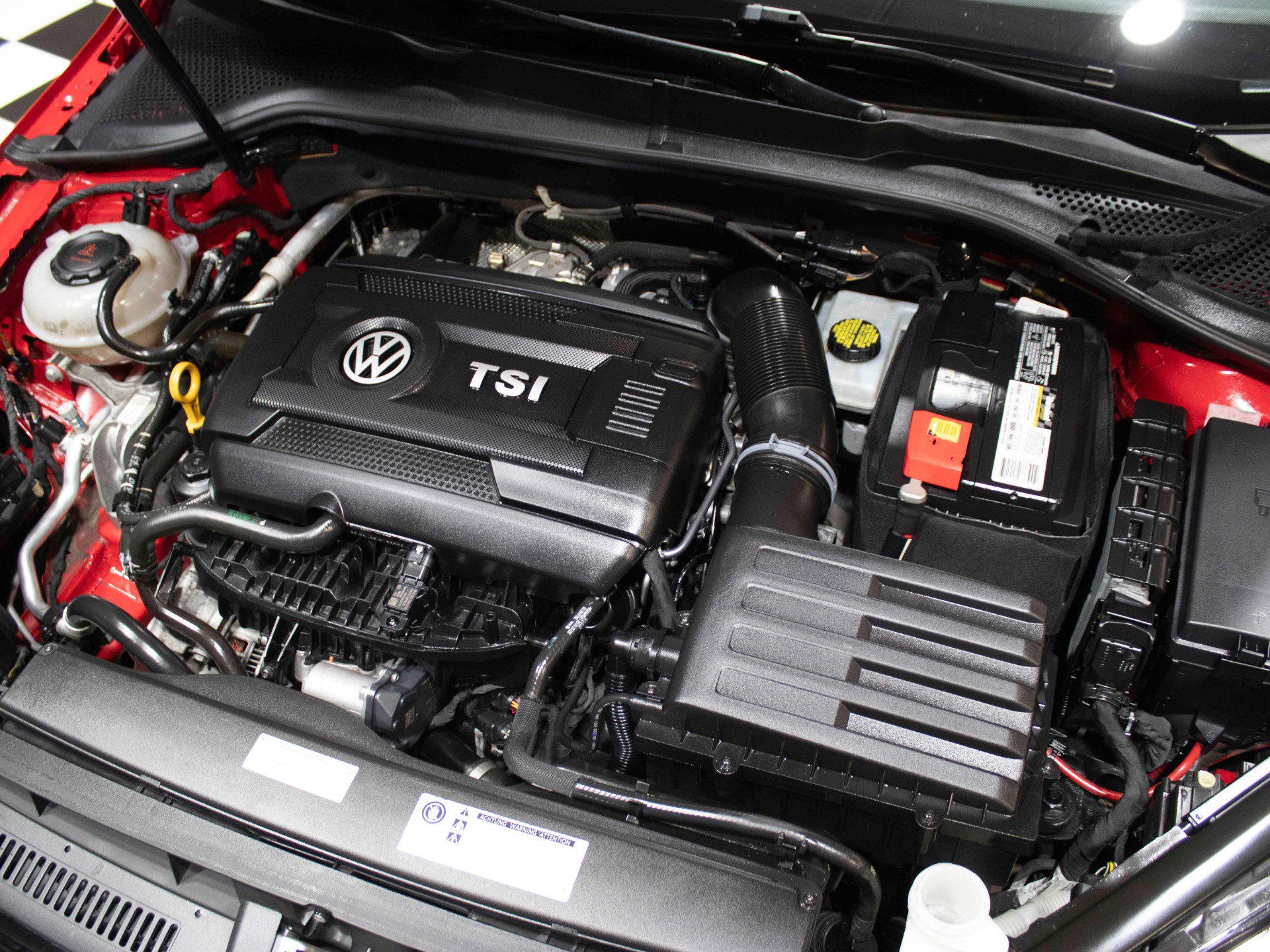 Used 2019 Volkswagen Golf 4-Door image 4