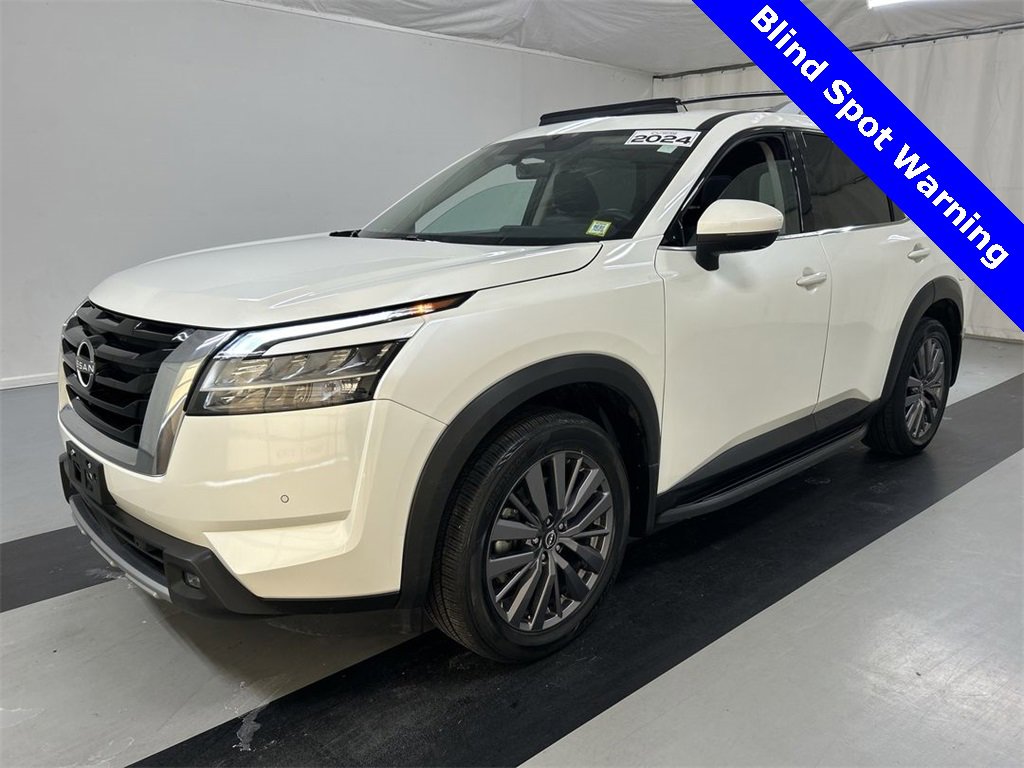 Used 2024 Nissan Pathfinder SL w/ SL Premium Package image 5