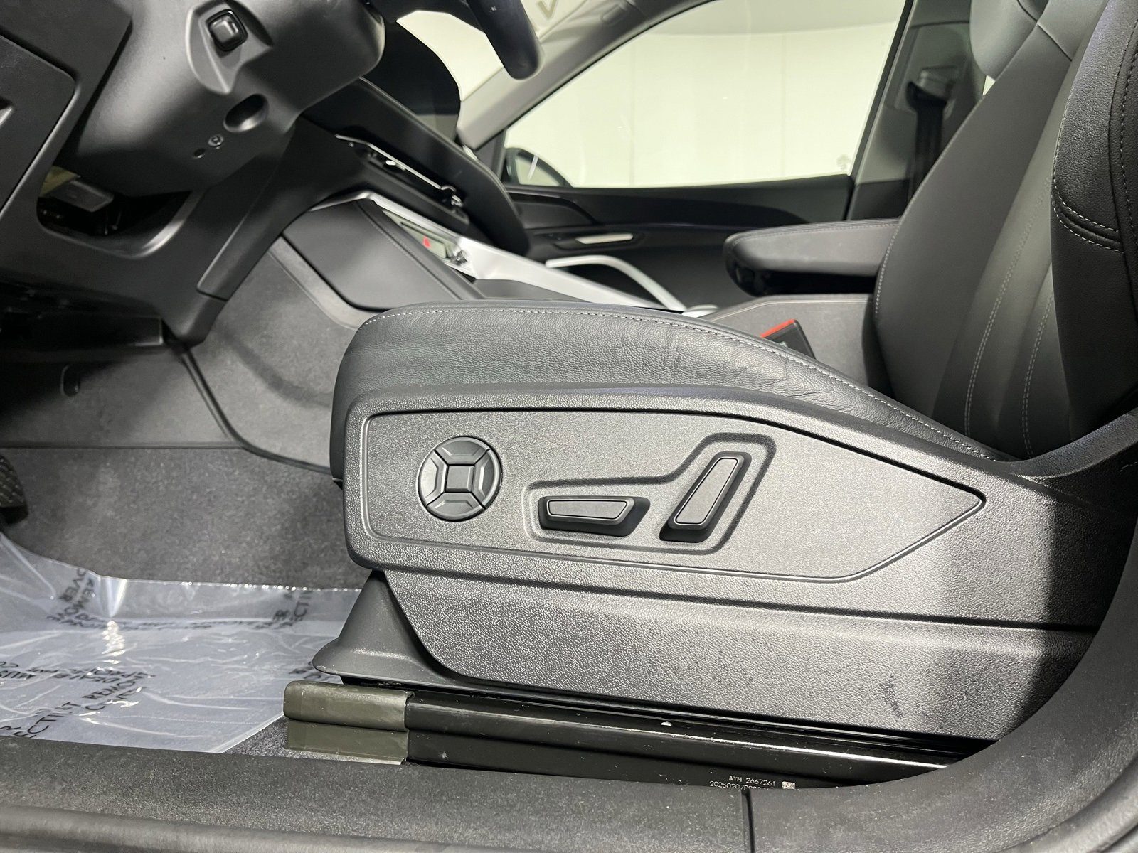 Certified 2025 Audi Q5 2.0T Premium w/ Convenience Package image 10