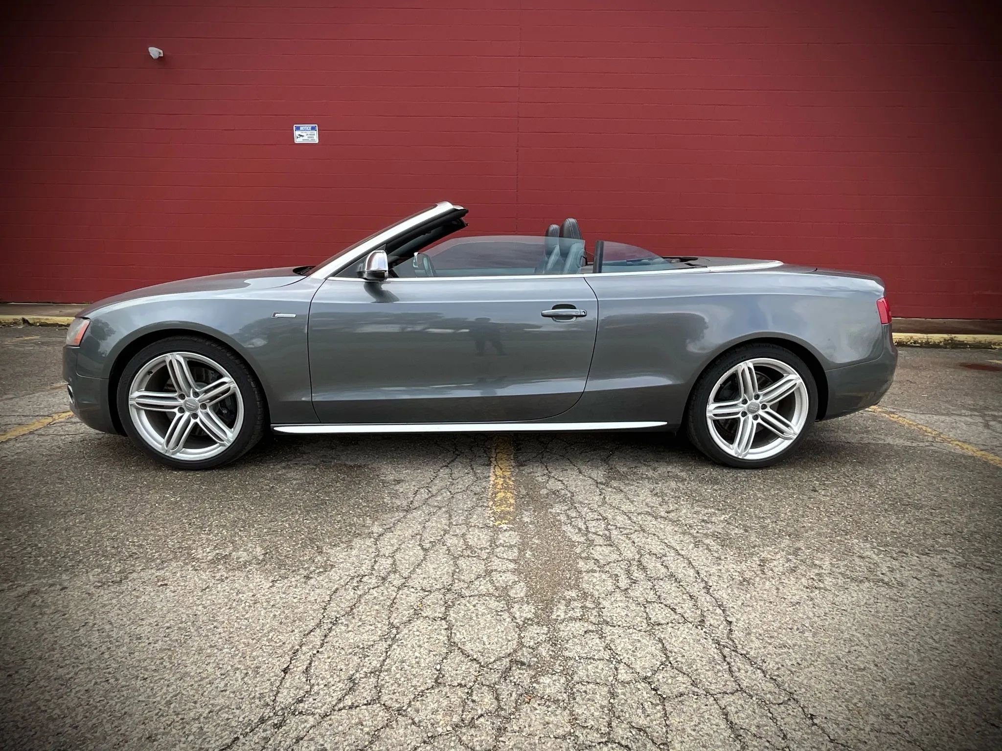 Used 2012 Audi S5 Prestige w/ Prestige Pkg image 2