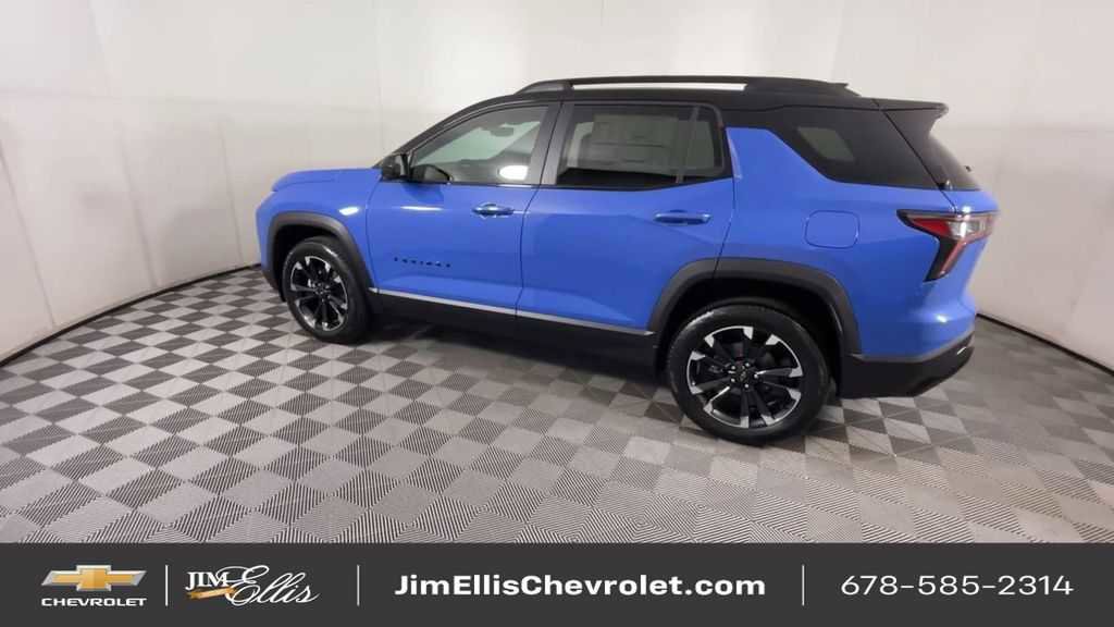 Certified 2025 Chevrolet Equinox RS w/ Safety and Technology Package image 14