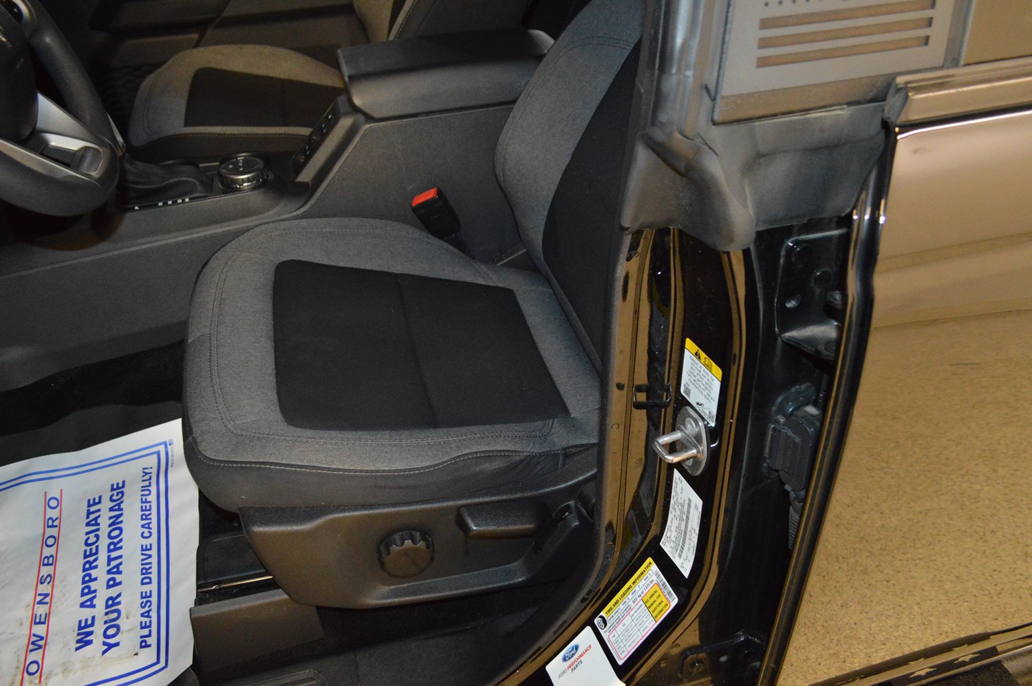 Used 2023 Ford Bronco 4-Door AWD/4WD image 15