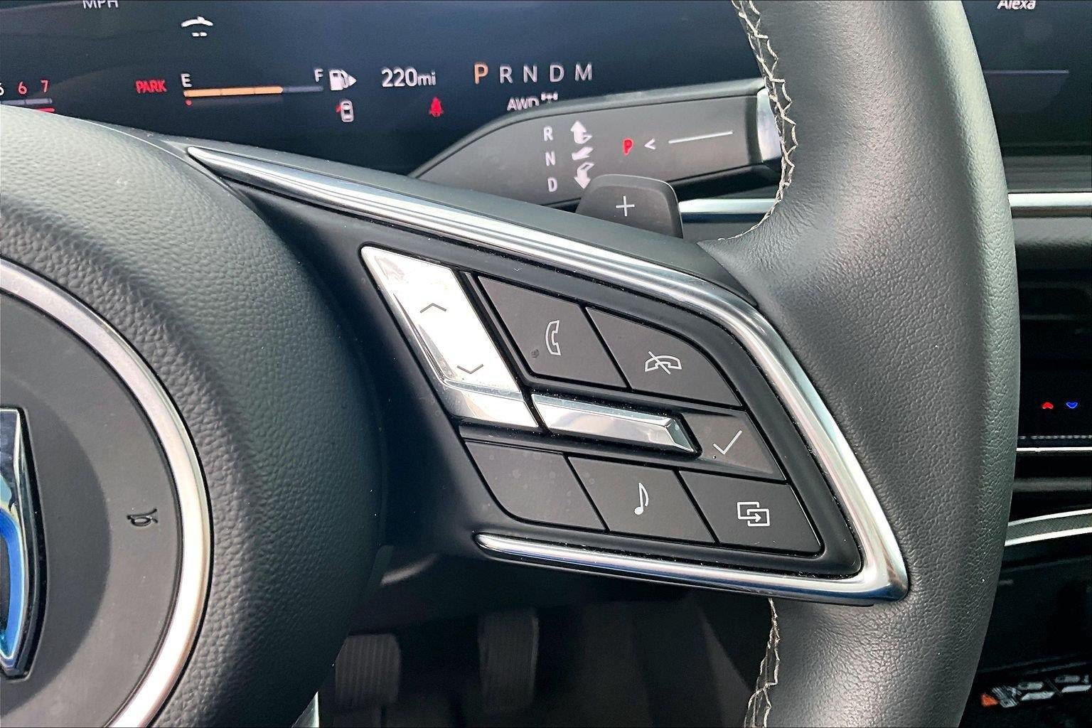 Used 2025 Buick Envision Preferred AWD/4WD image 20