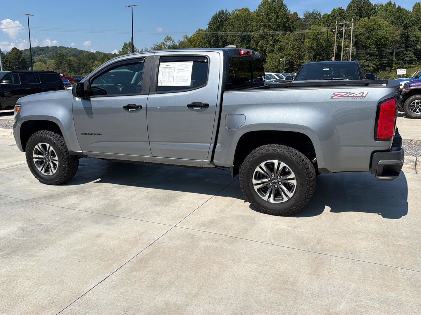 Used 2021 Chevrolet Colorado Z71 AWD/4WD image 6