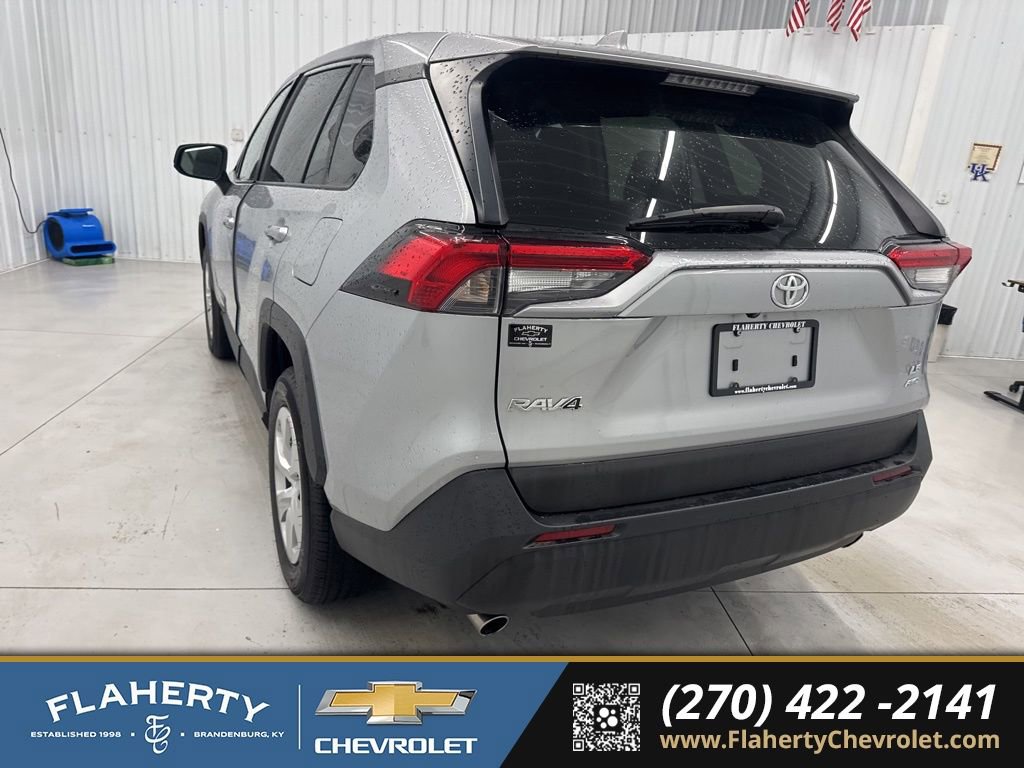 Used 2024 Toyota RAV4 LE image 5
