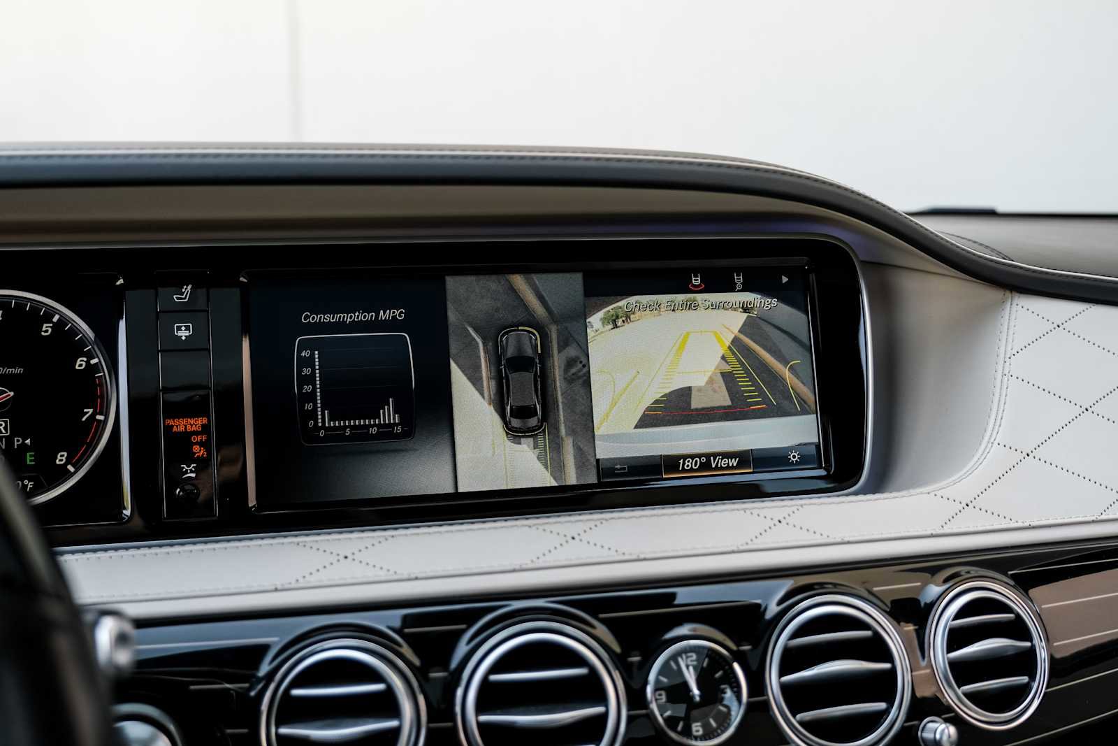 Used 2017 Mercedes-Benz S 550 Sedan image 24