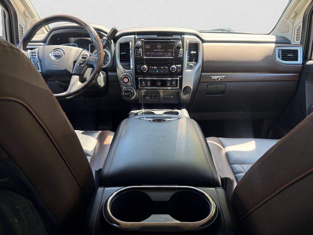 Used 2019 Nissan Titan Platinum Reserve w/ Platinum Utility Package AWD/4WD image 10