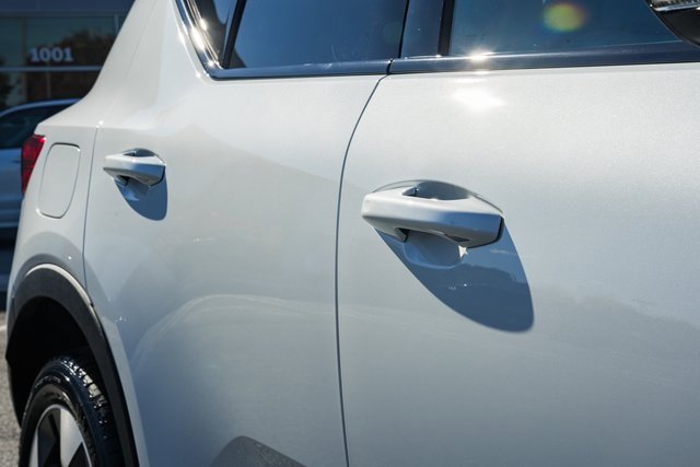 New 2026 Volvo XC40 B5 Plus w/ Protection Package Premier image 16