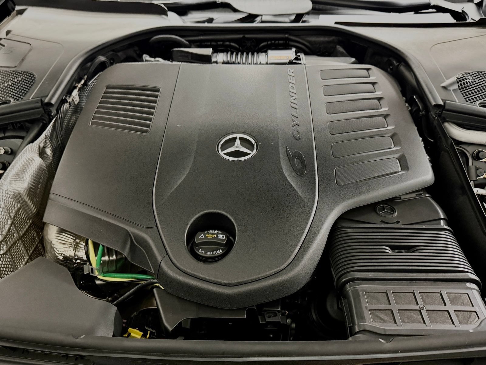 Used 2024 Mercedes-Benz S 500 4MATIC image 39