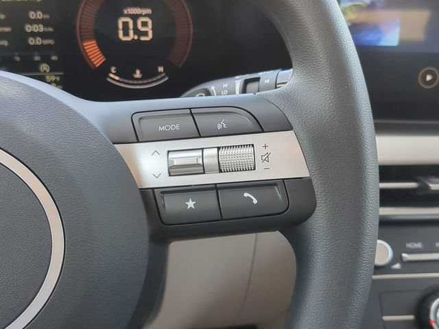 New 2025 Hyundai Tucson SE FWD image 24