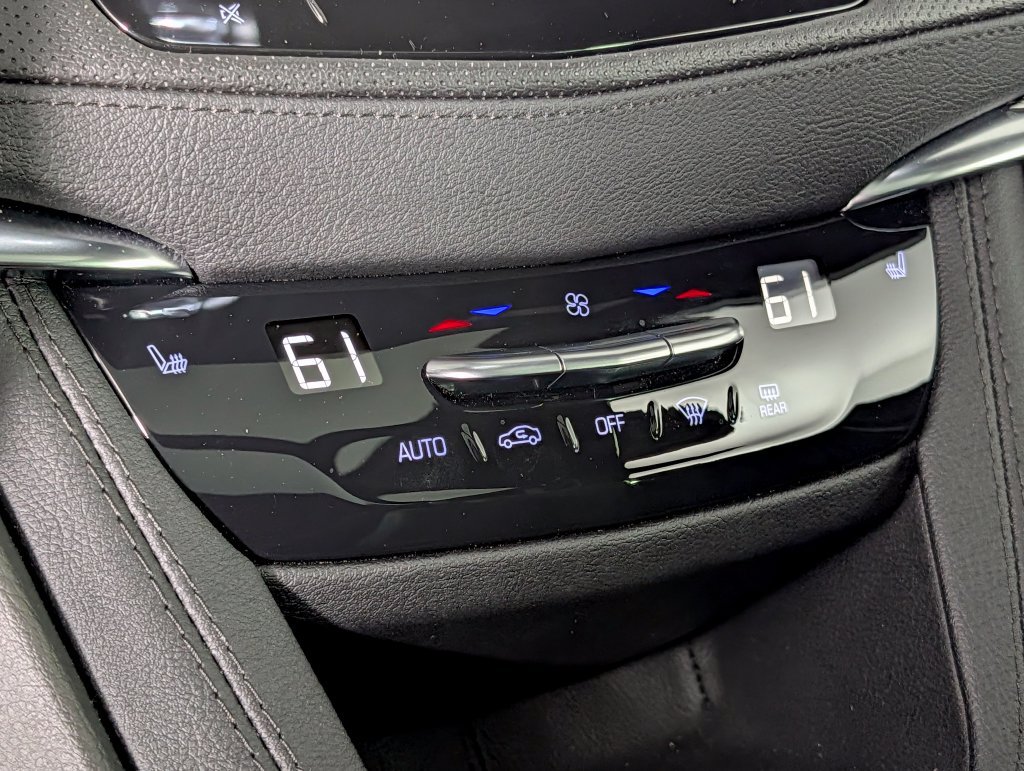 Used 2024 Cadillac XT5 Sportv AWD/4WD image 30