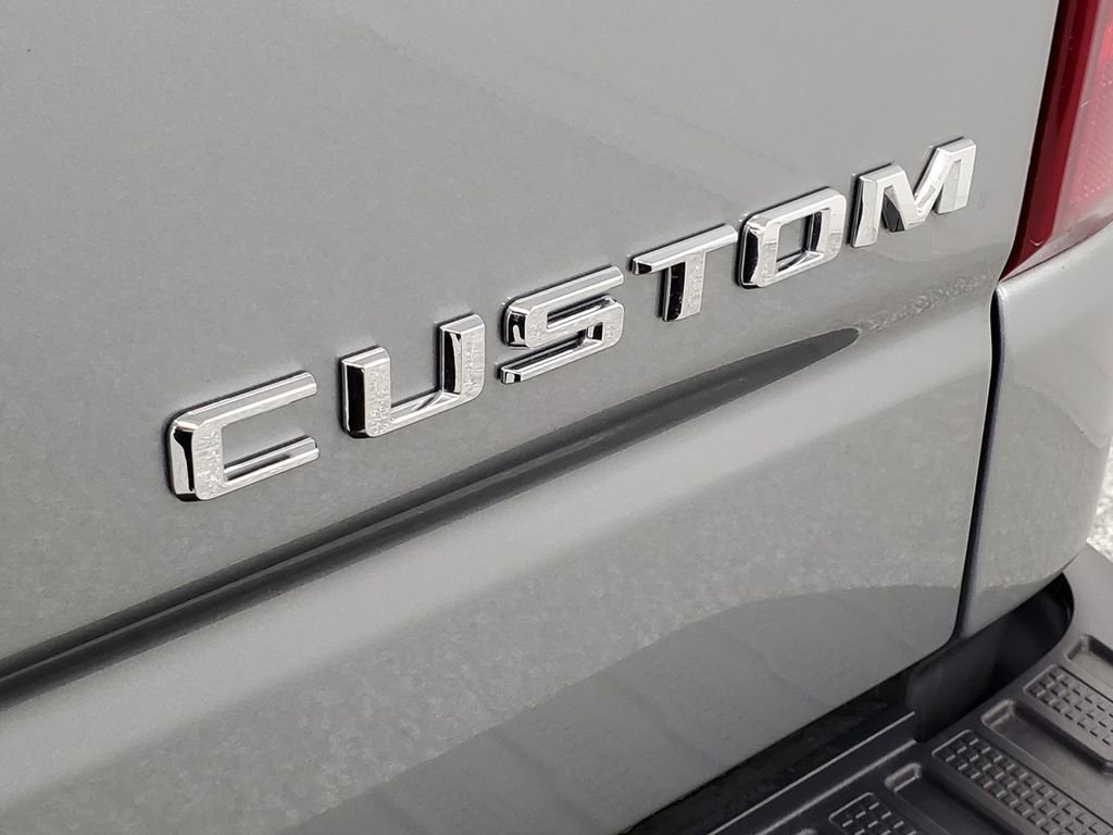 Used 2024 Chevrolet Silverado 1500 Custom image 23