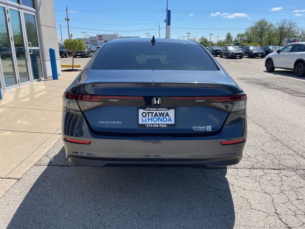 Used 2023 Honda Accord EX image 6
