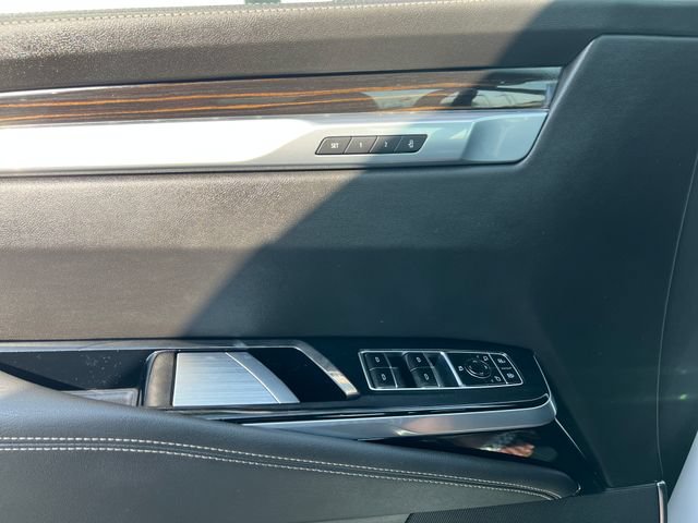 Certified 2025 Cadillac Escalade Premium Luxury AWD/4WD image 36