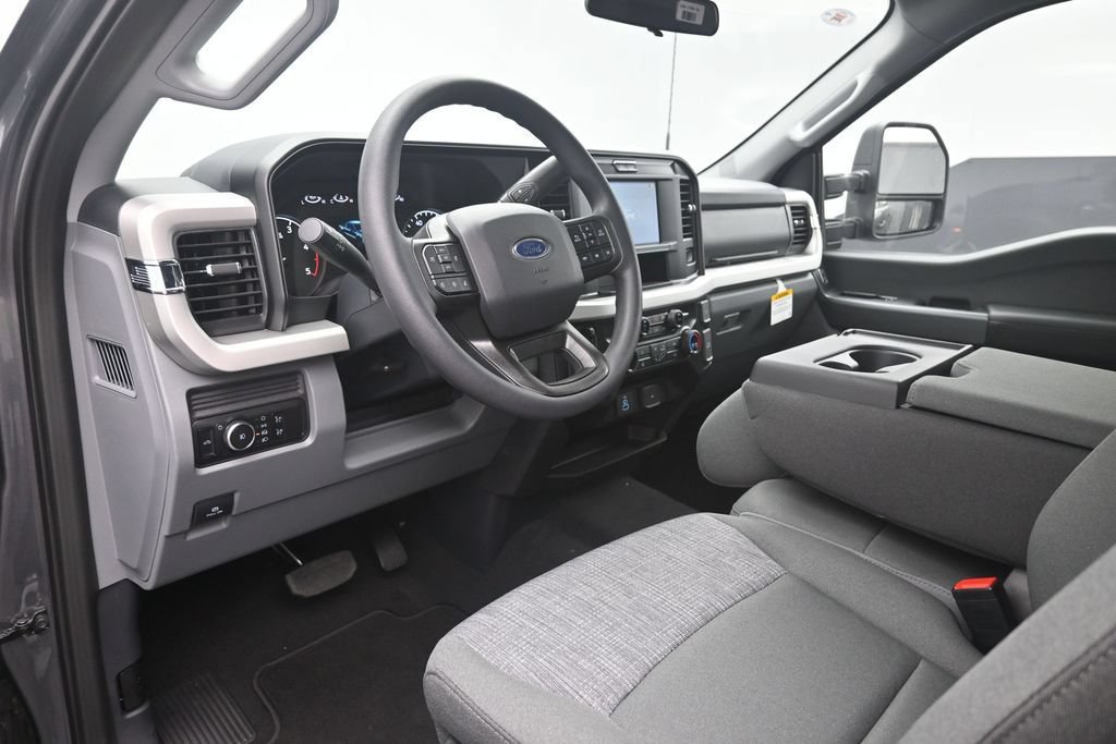New 2026 Ford F250 XLT w/ FX4 Off-Road Package AWD/4WD image 19
