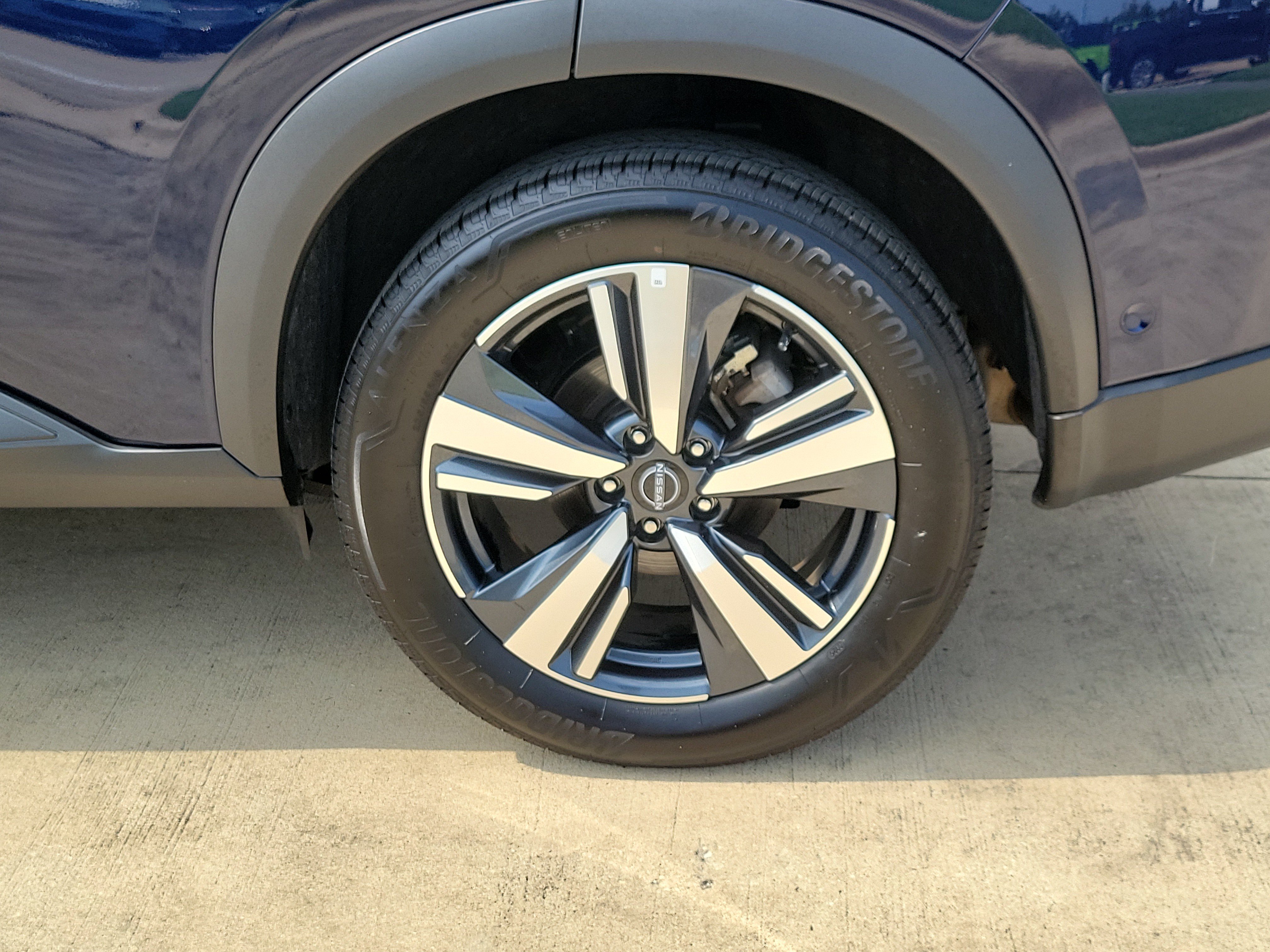 Used 2026 Nissan Rogue SL FWD image 9