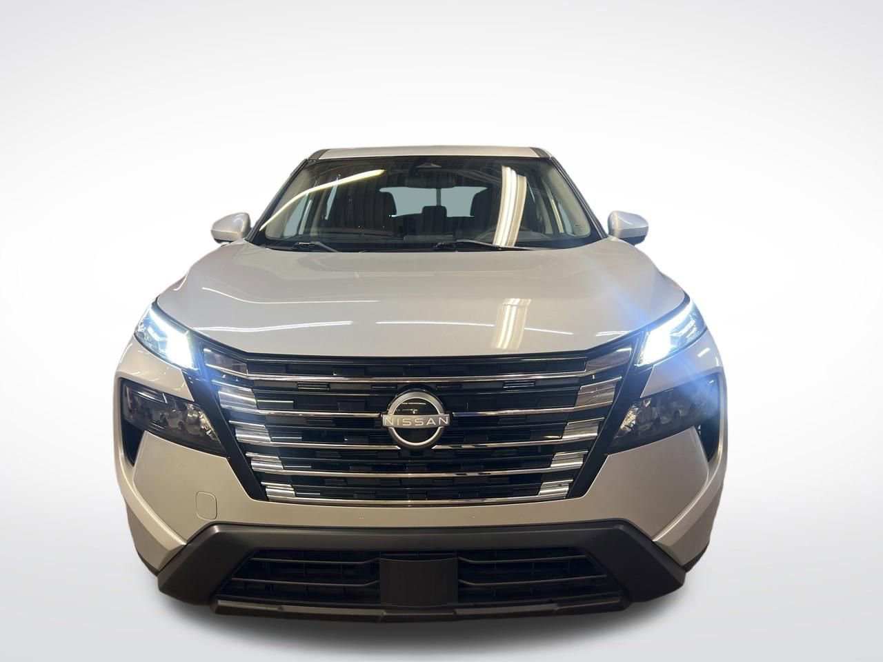 Used 2024 Nissan Rogue SV FWD image 10