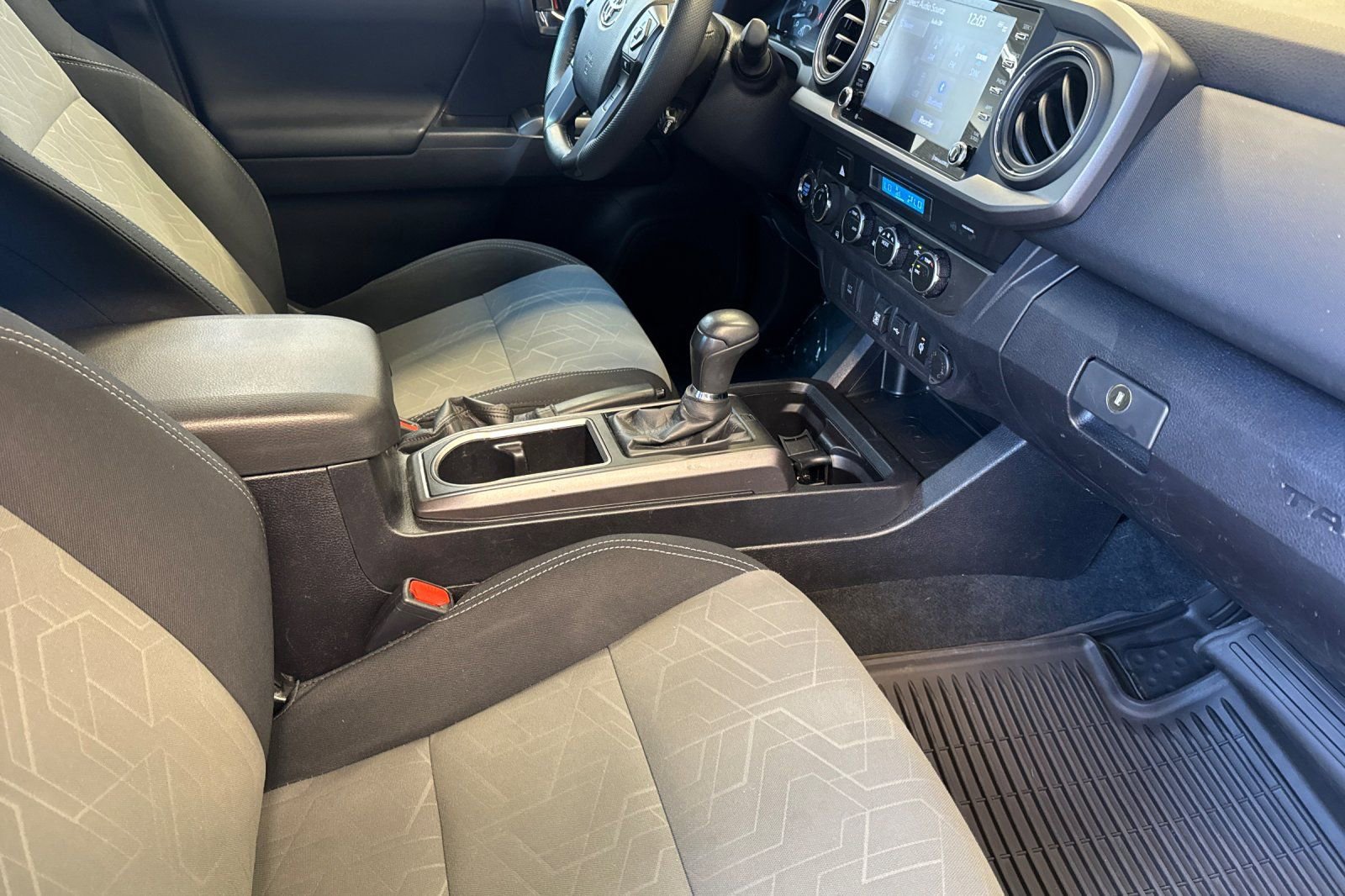 Used 2023 Toyota Tacoma TRD Sport w/ Black Out Package (TMS) AWD/4WD image 21