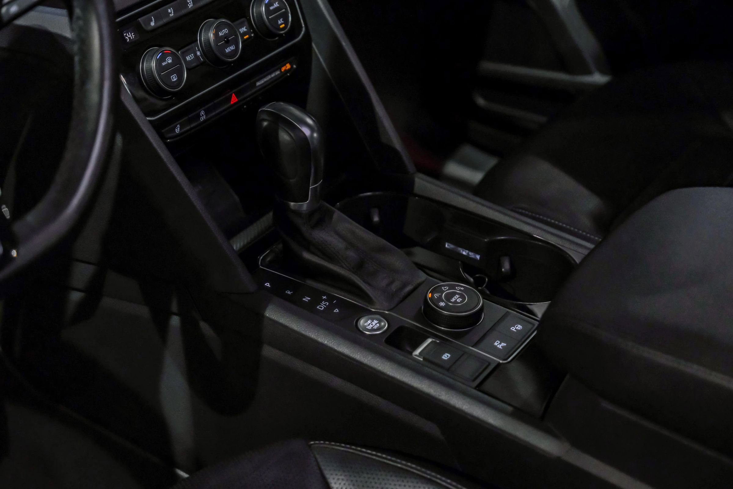 Used 2018 Volkswagen Atlas SEL Premium image 26