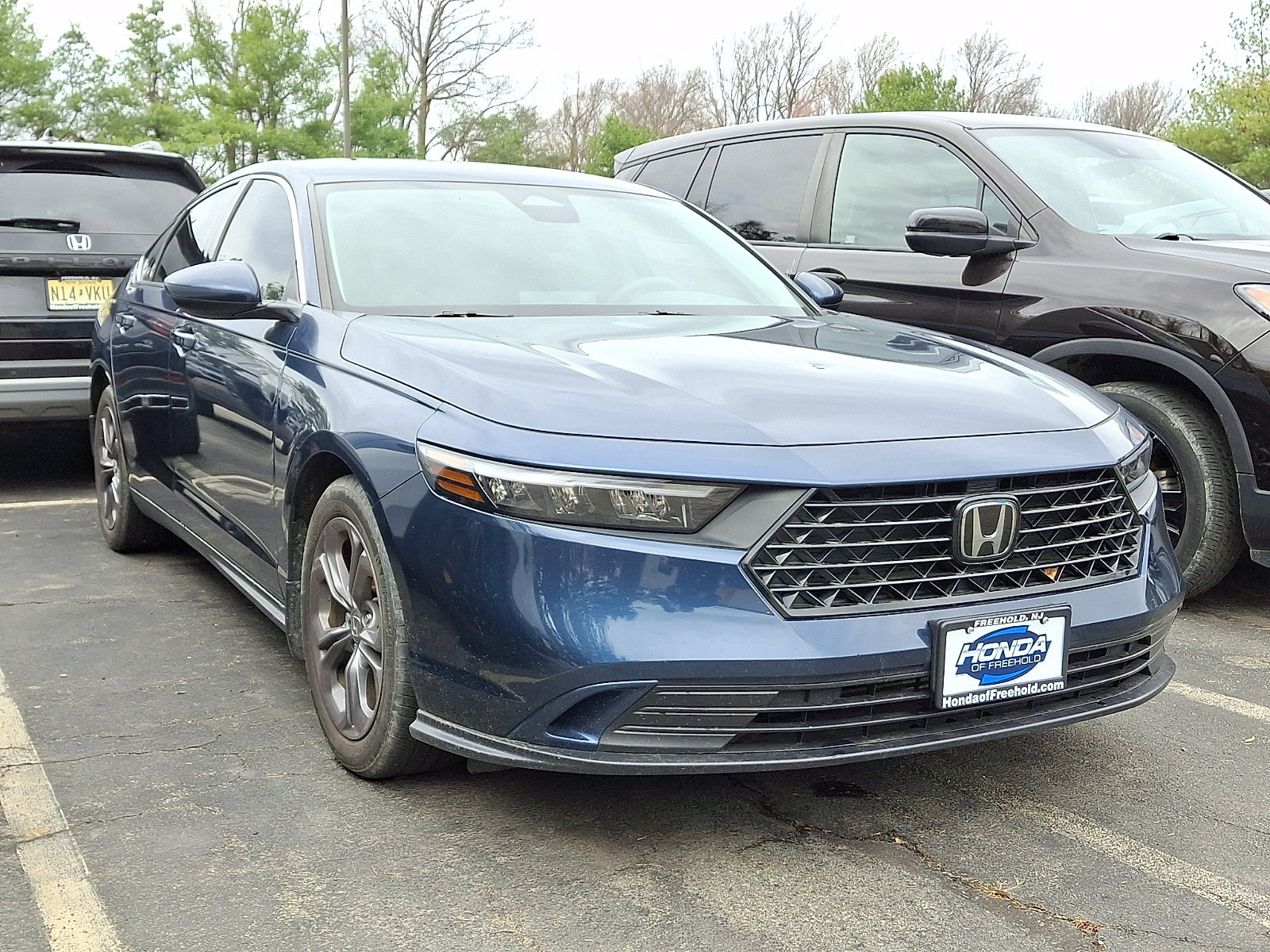 Used 2023 Honda Accord EX image 2