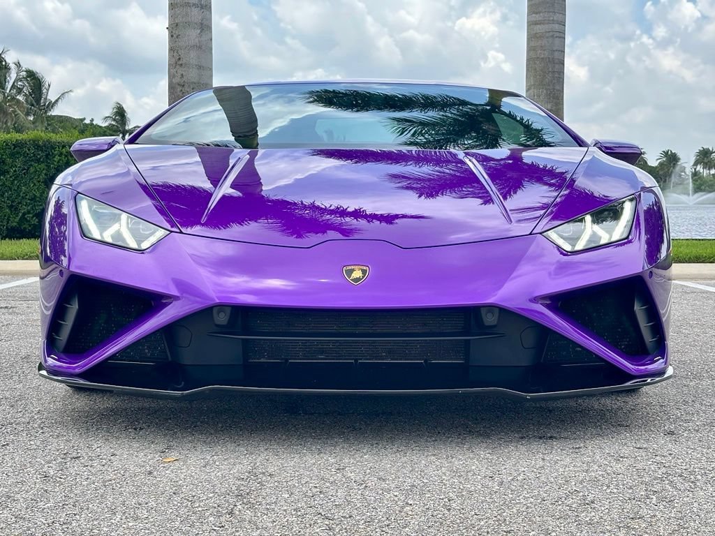 Used 2021 Lamborghini Huracan EVO RWD image 3