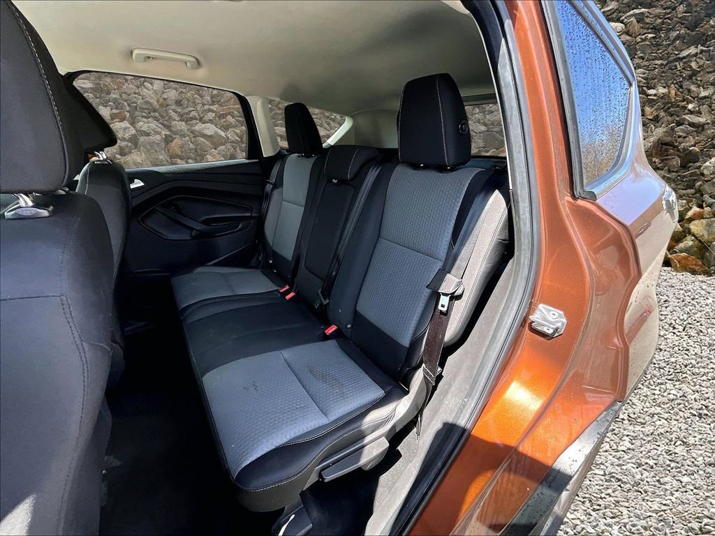 Used 2017 Ford Escape SE AWD/4WD image 23