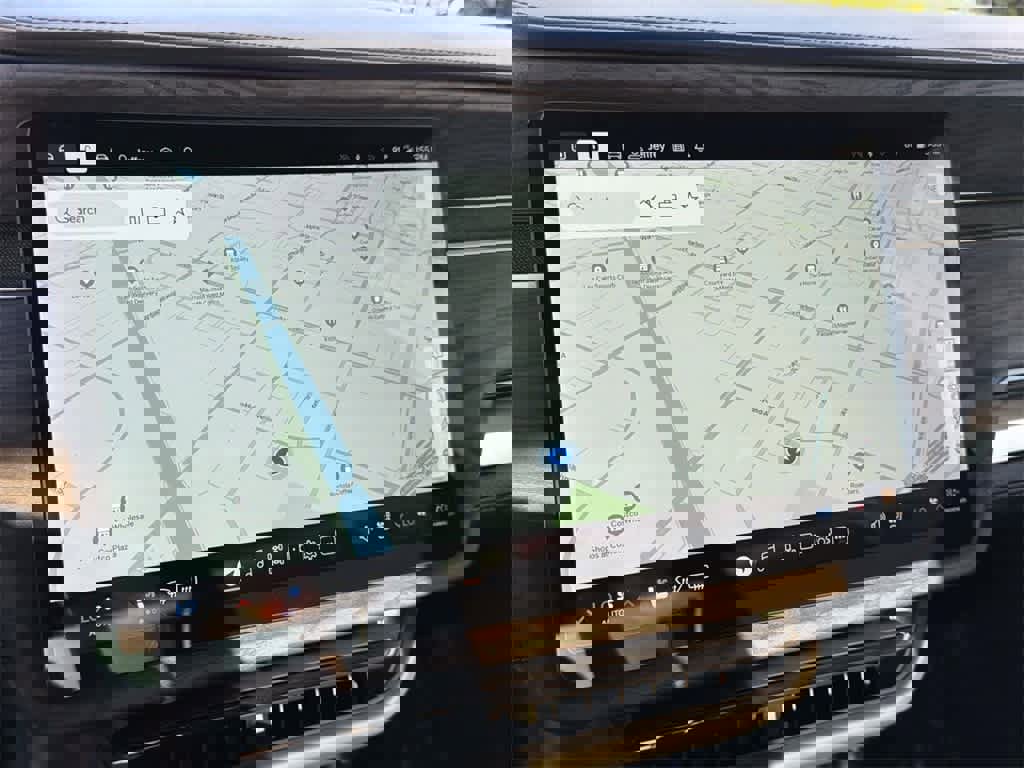 Used 2023 Rivian R1T Adventure image 13