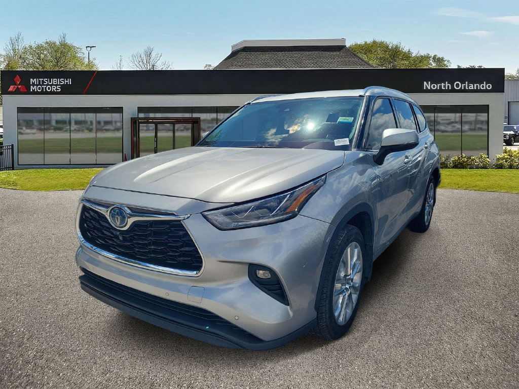 Used 2020 Toyota Highlander Limited AWD/4WD image 1