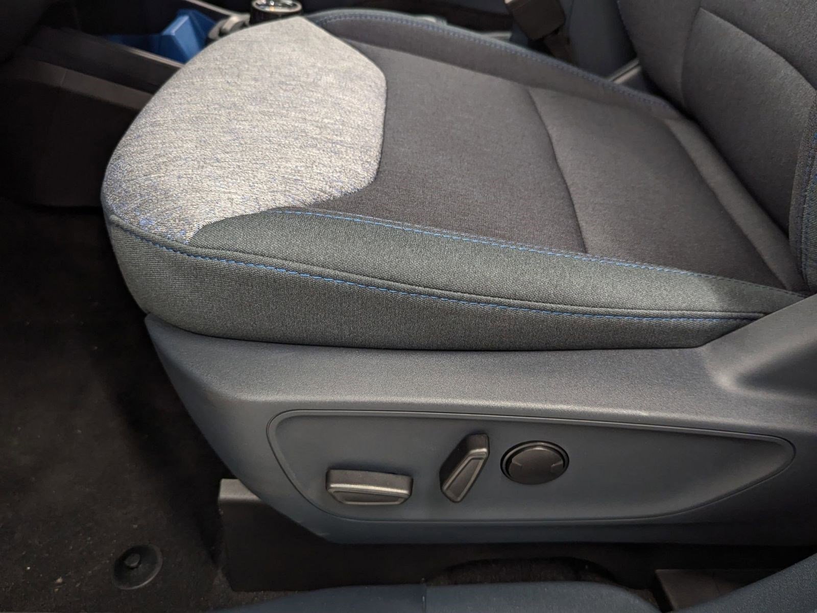 New 2025 Ford Maverick XLT w/ XLT Luxury Package image 11