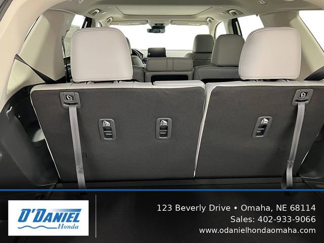 Used 2025 Honda Pilot Elite image 36