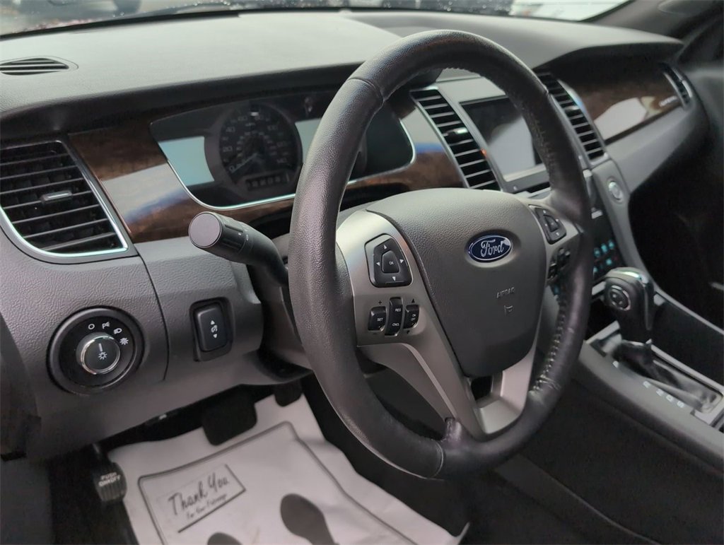 Used 2019 Ford Taurus Limited image 7