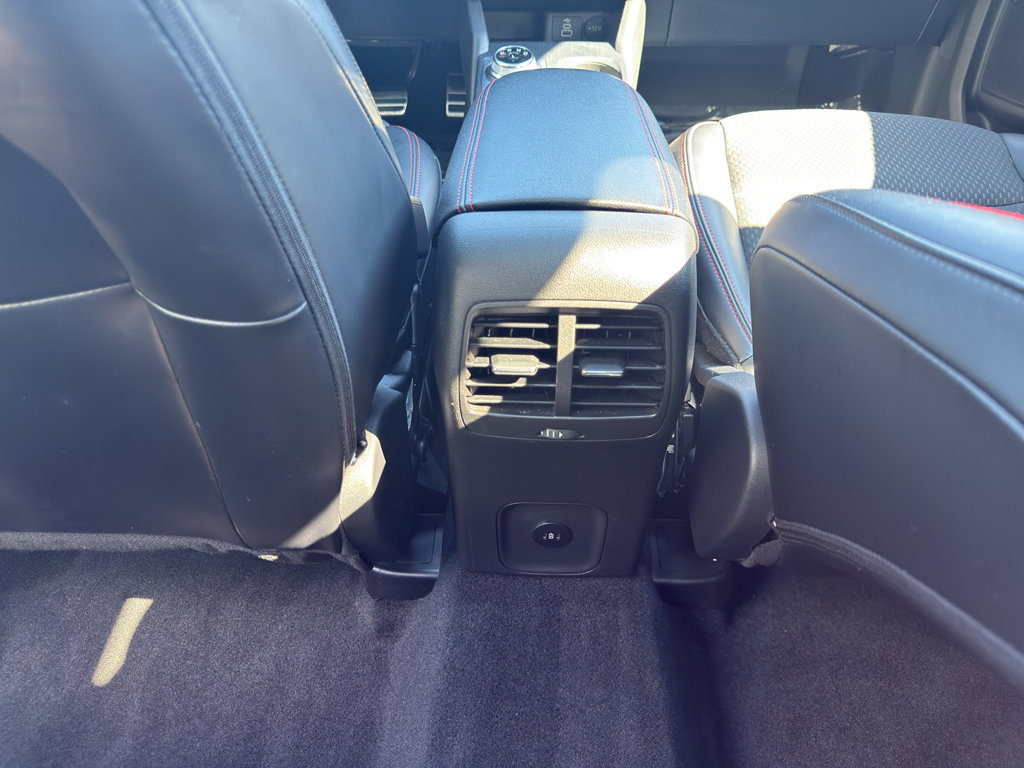Used 2024 Ford Escape ST-Line w/ Tech Pack #1 AWD/4WD image 46