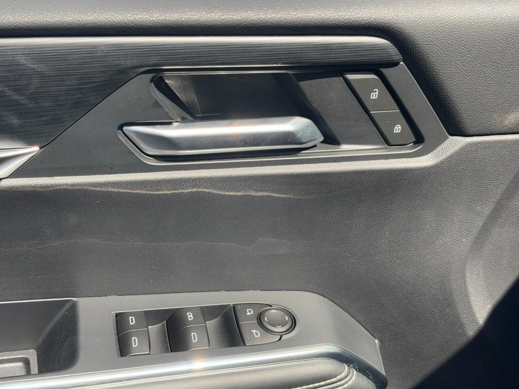 New 2025 GMC Acadia Elevation w/ Elevation Premium Package FWD image 17