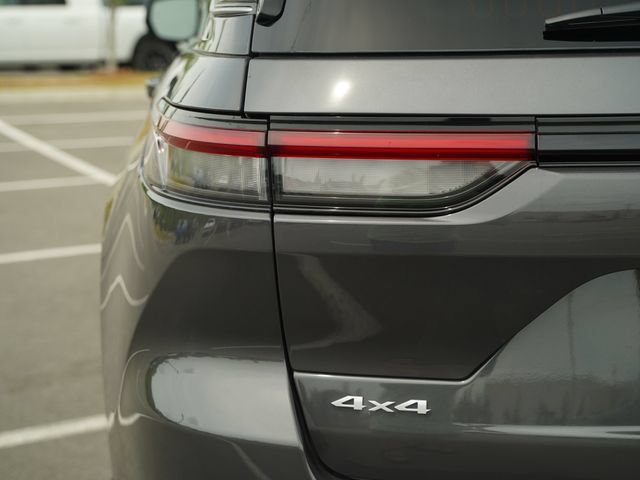 New 2026 Jeep Grand Cherokee Limited w/ Luxury Tech Group II AWD/4WD image 40