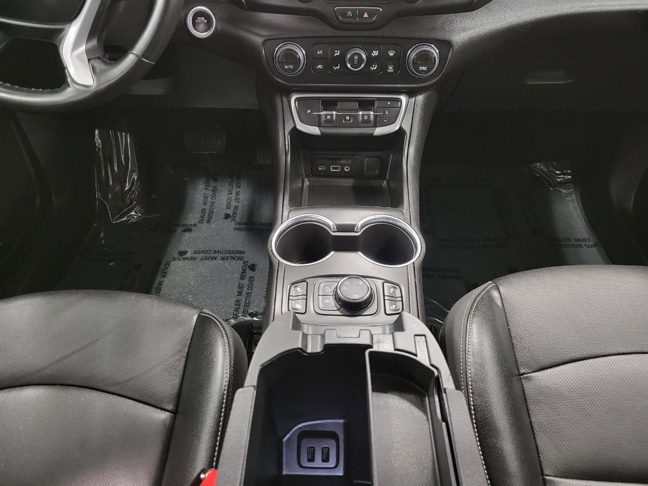 Used 2024 GMC Terrain SLT image 18