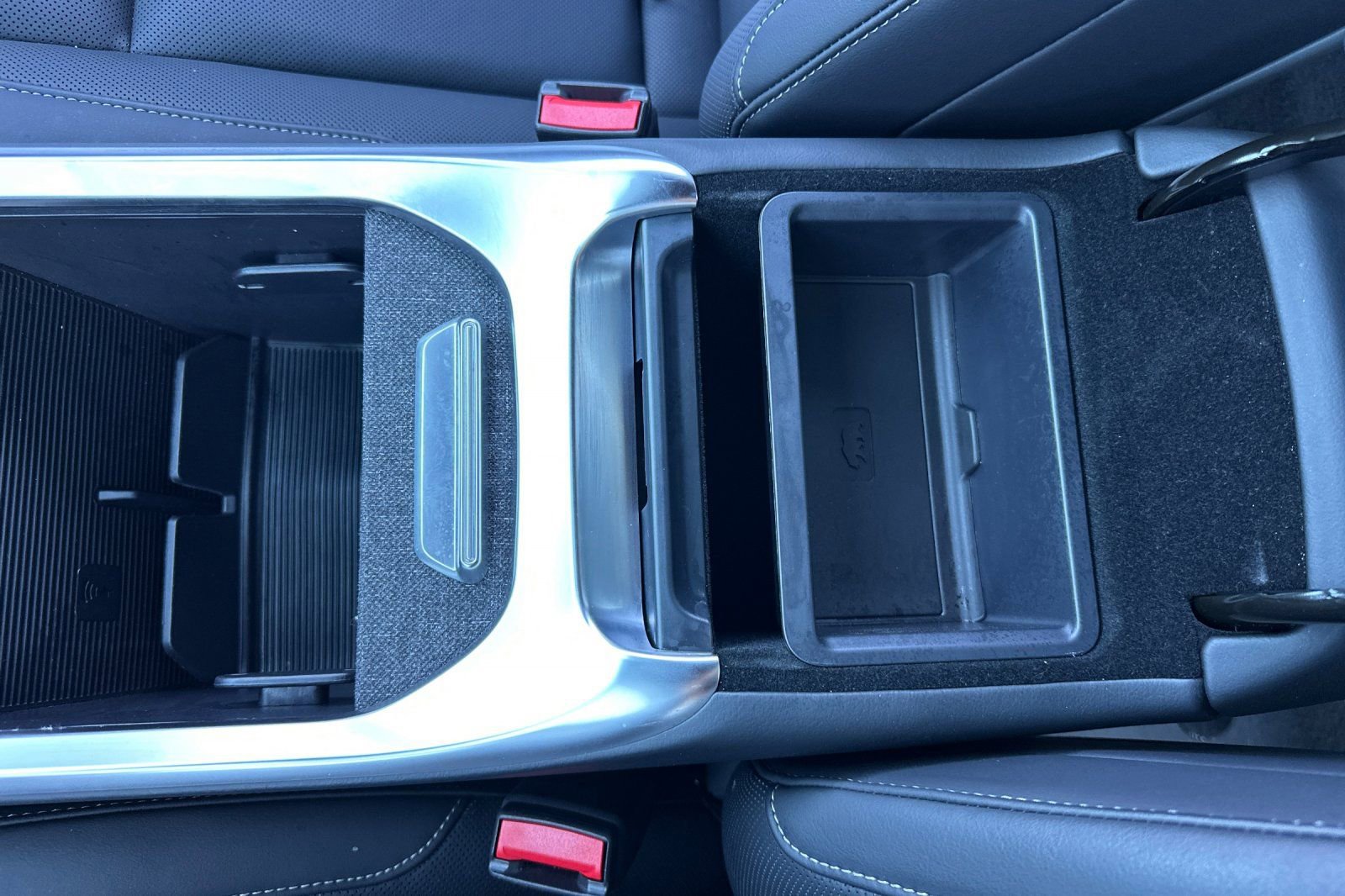 Used 2024 Lucid Air Touring image 32