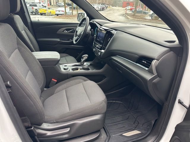 Used 2023 Chevrolet Traverse LT image 31