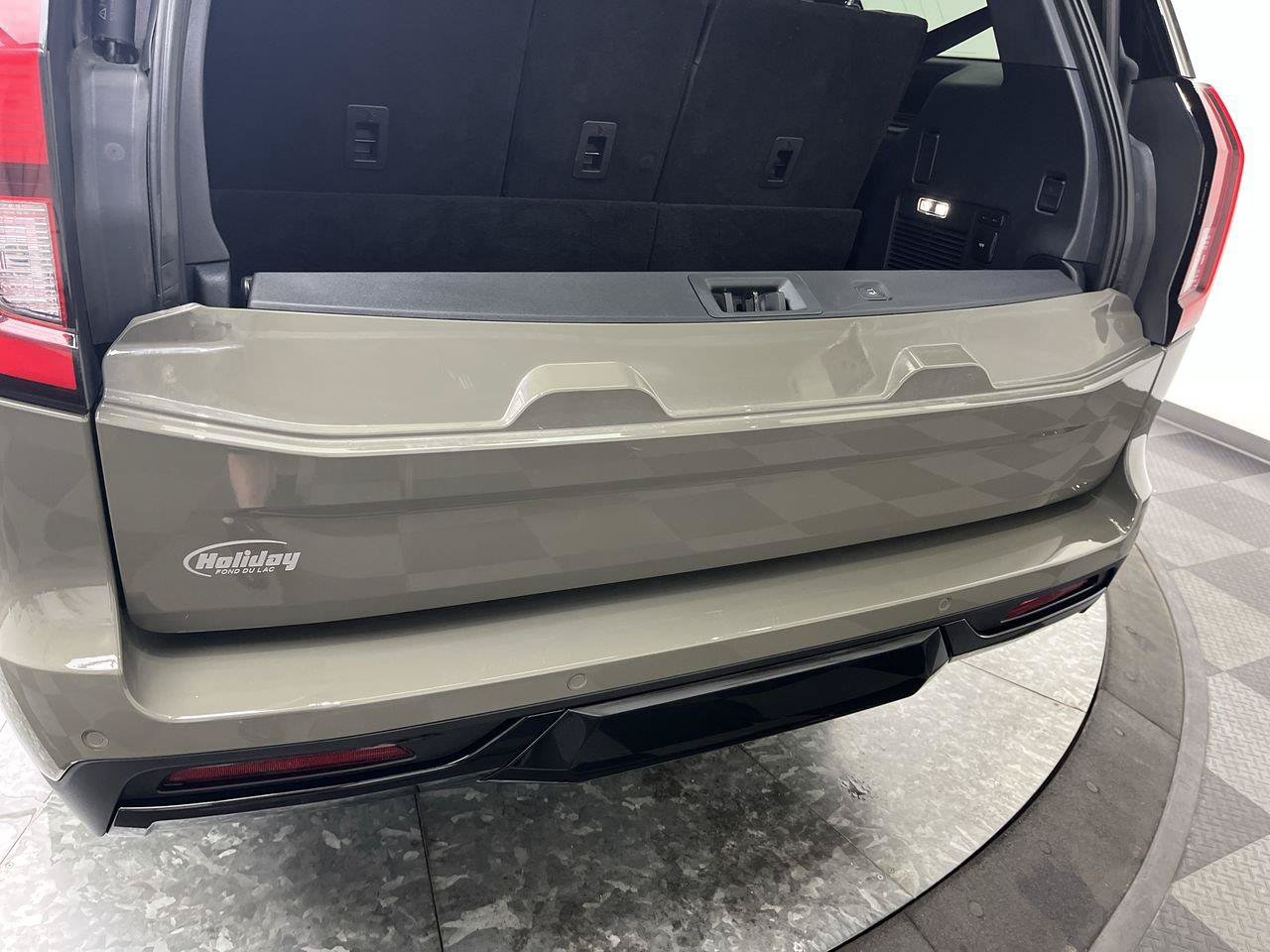Used 2025 Ford Expedition Tremor AWD/4WD image 8