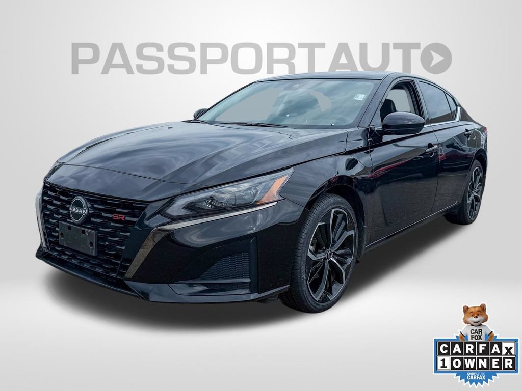 Certified 2025 Nissan Altima 2.5 SR w/ SR Premium Package FWD image 1