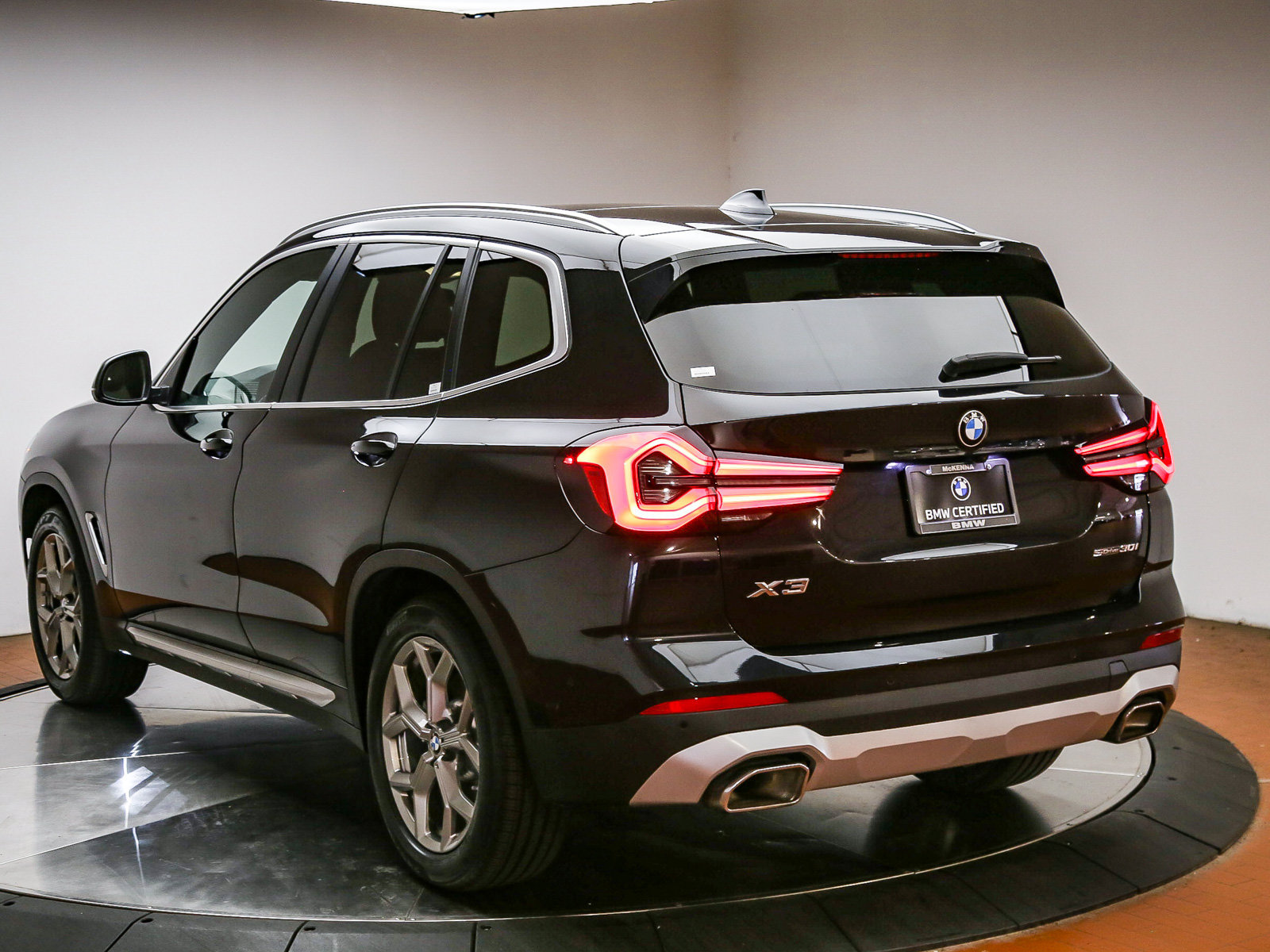 Used 2024 BMW X3 sDrive30i w/ Convenience Package RWD image 5