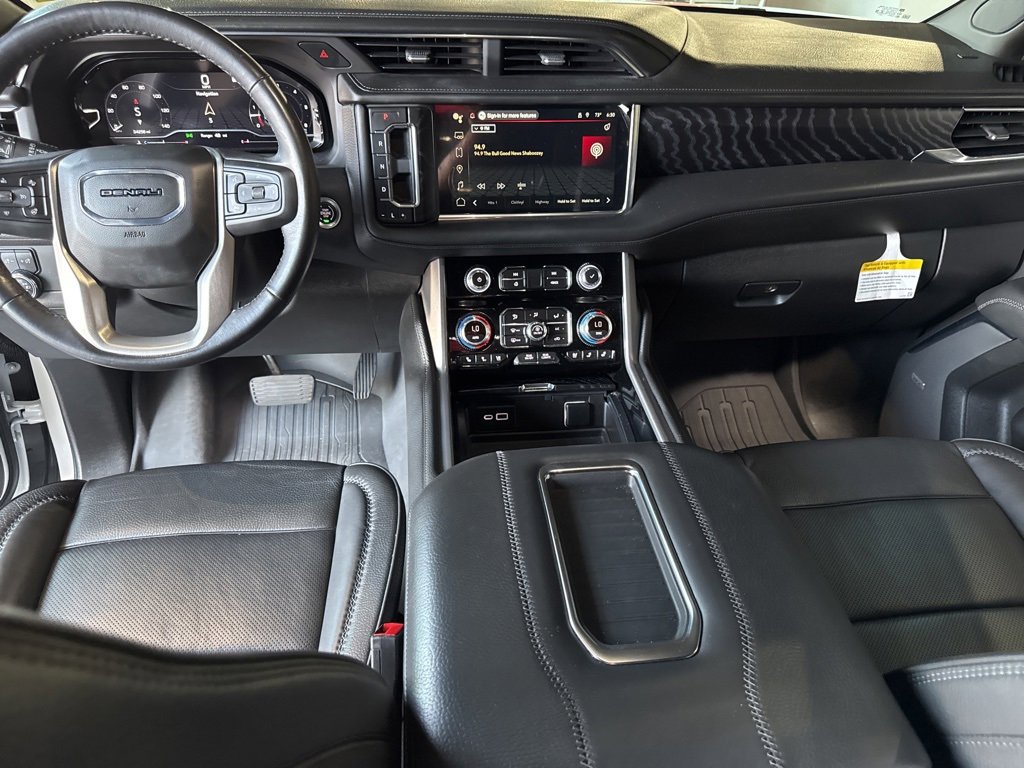 Used 2022 GMC Yukon Denali image 10