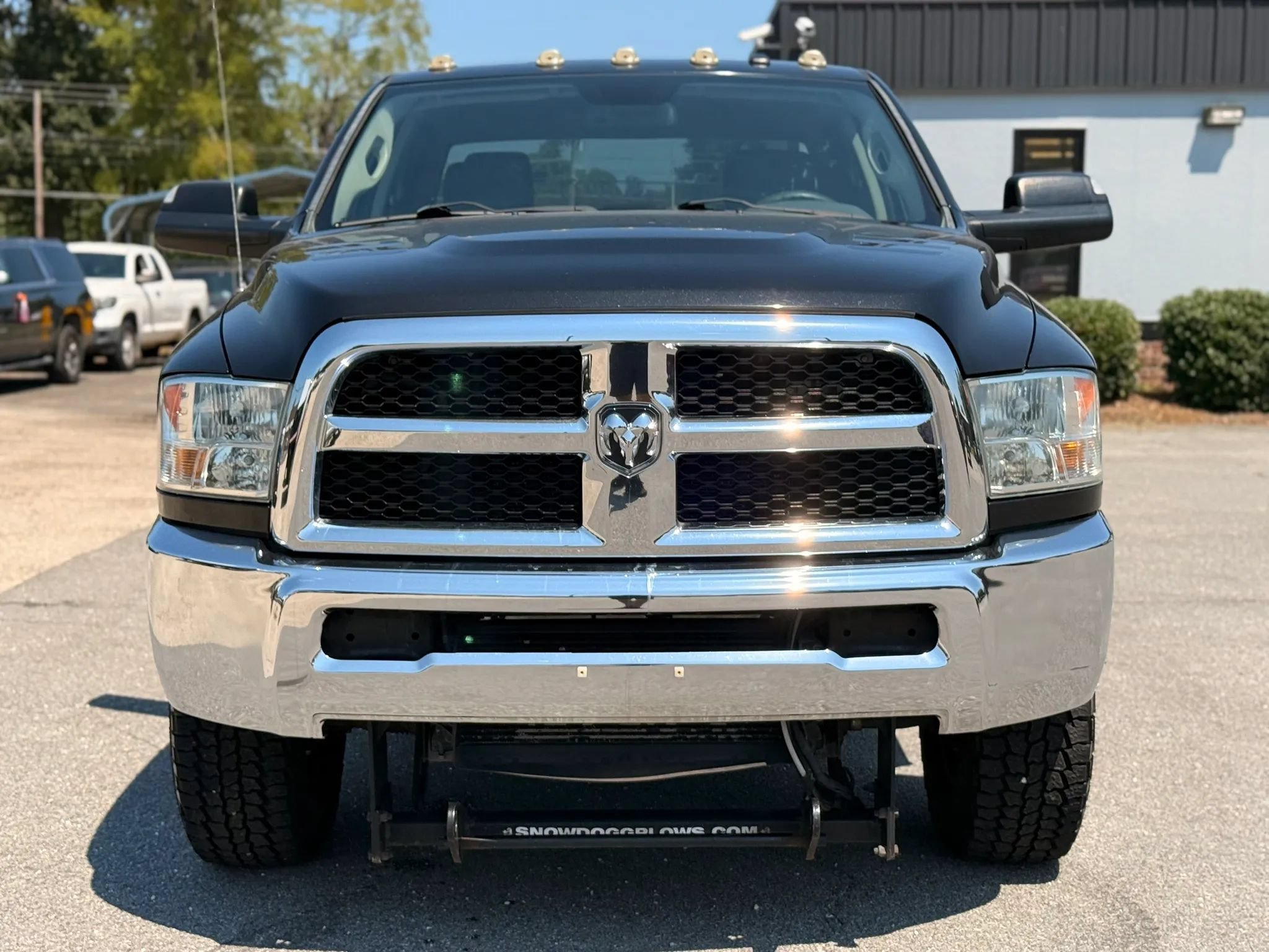 Used 2015 RAM 2500 Tradesman w/ Chrome Appearance Group AWD/4WD image 4