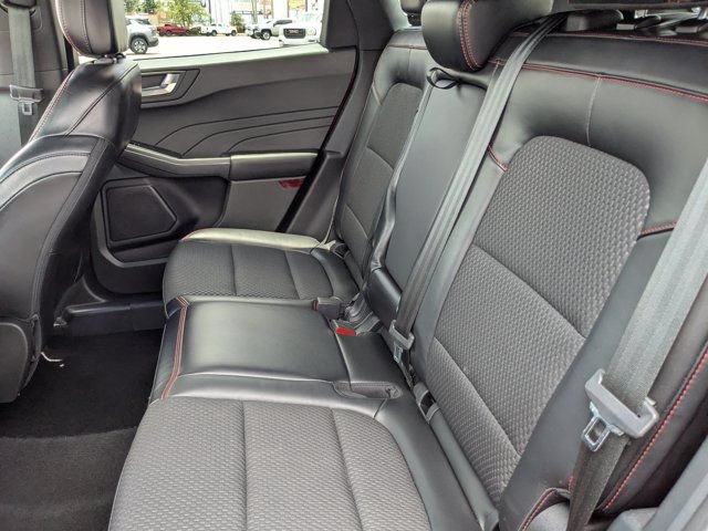 Used 2023 Ford Escape ST-Line AWD/4WD image 14